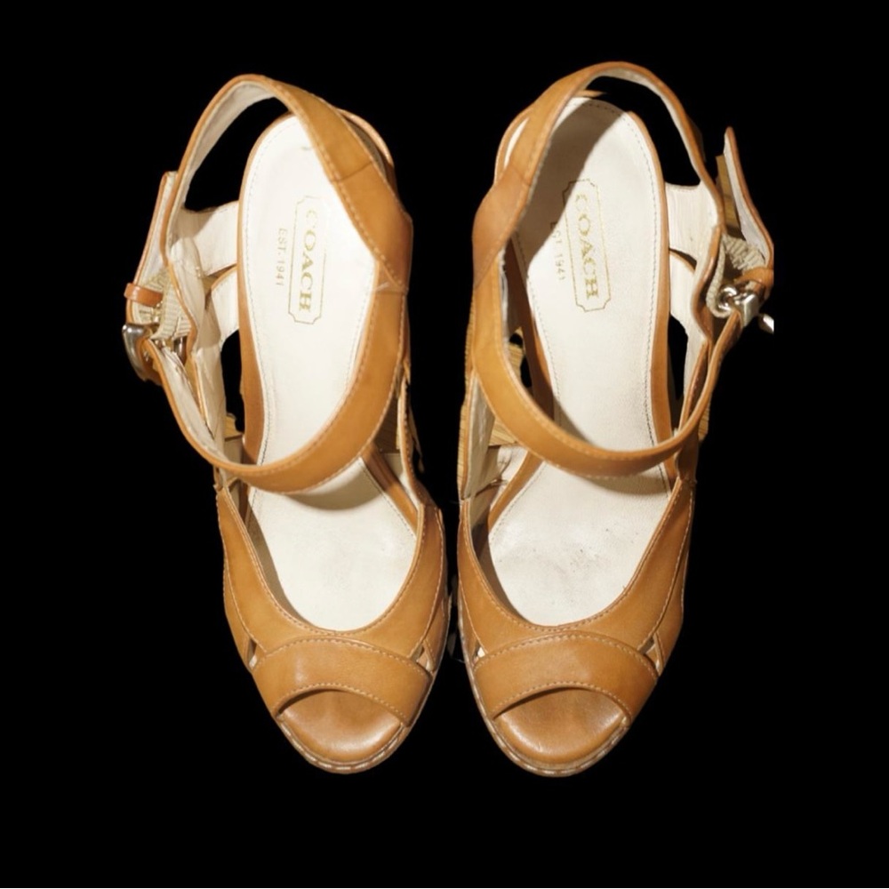 Coach Tamara Vachetta Tan Women's Pumps
